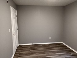 Gray colors are perfect match with flooring